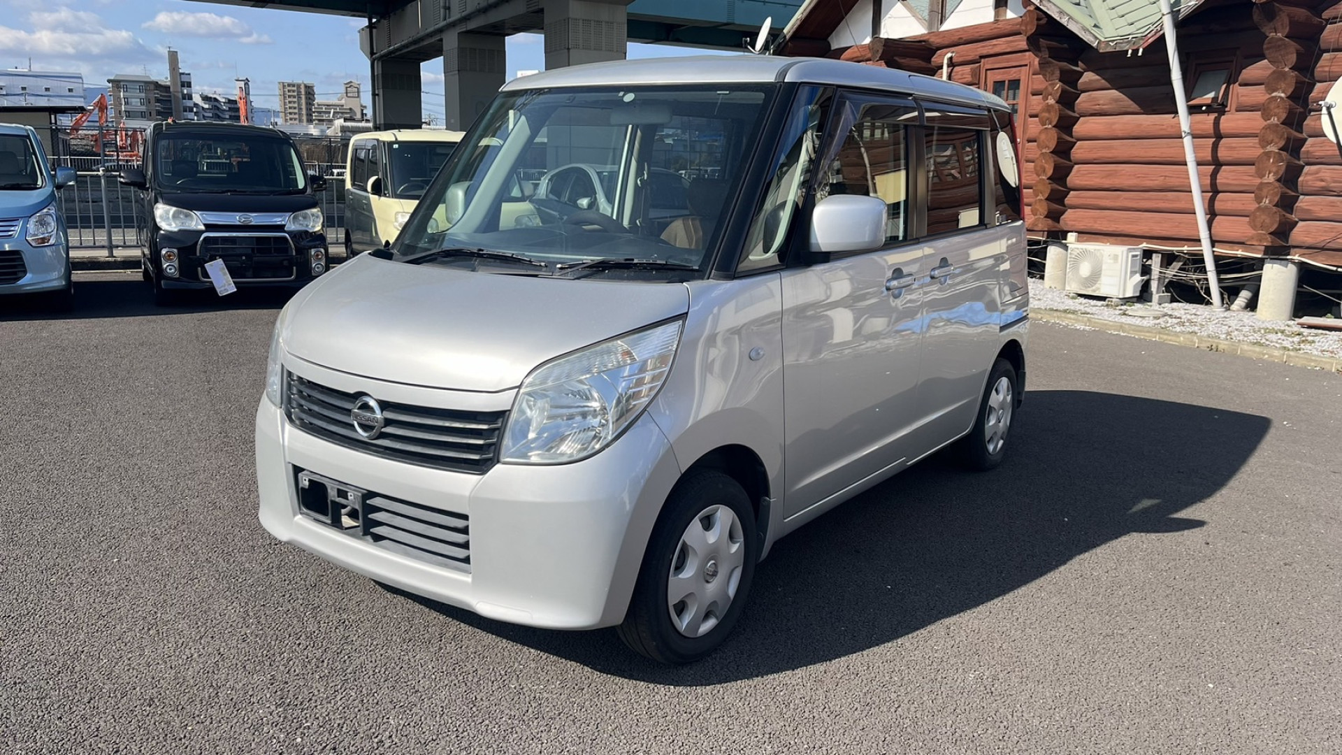 ルークス E