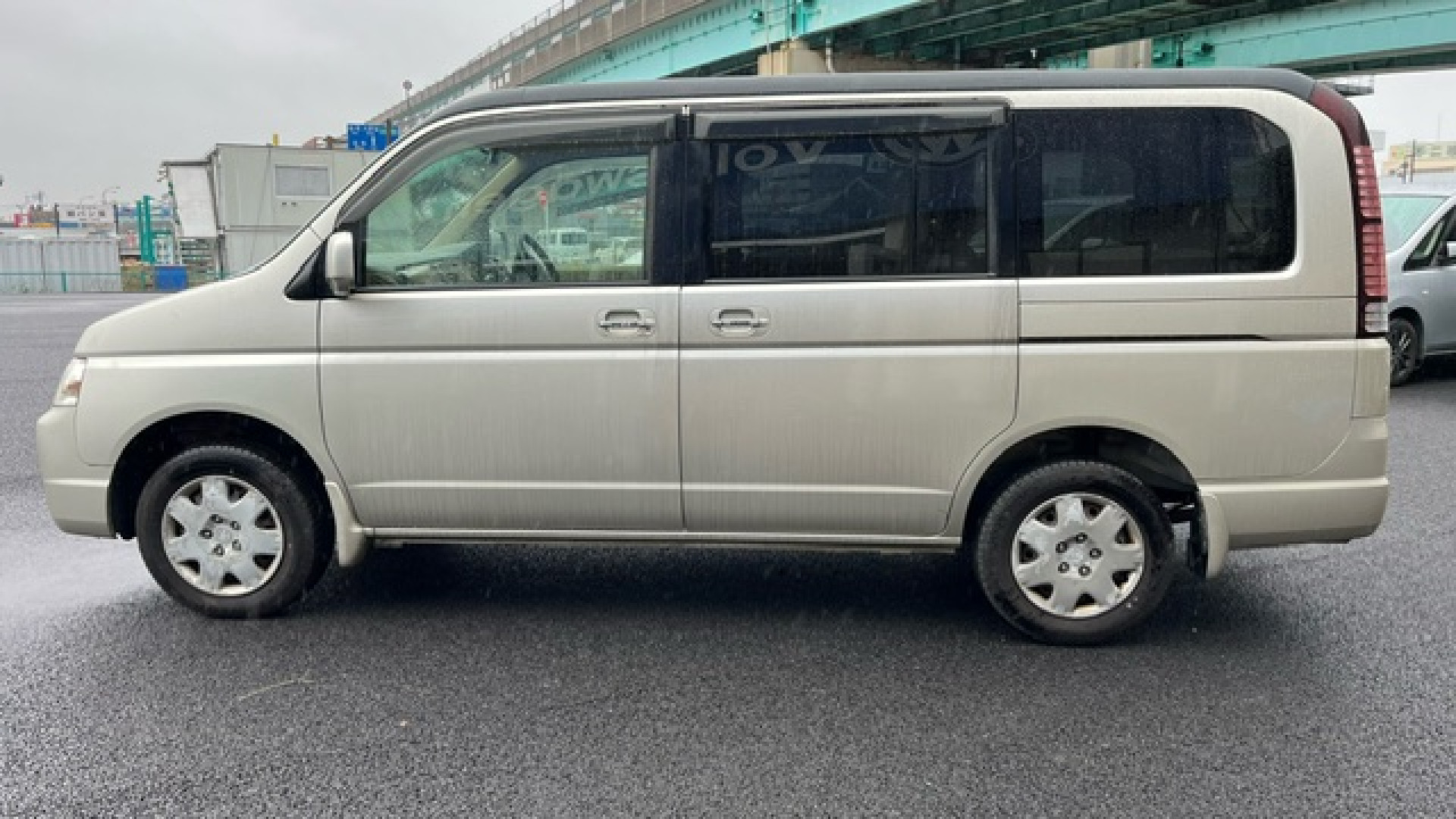ステップワゴン4WD